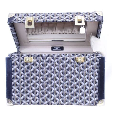 how much is the goyard vanity case